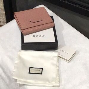 Gucci Authentic dust, rose, trifold, wallet